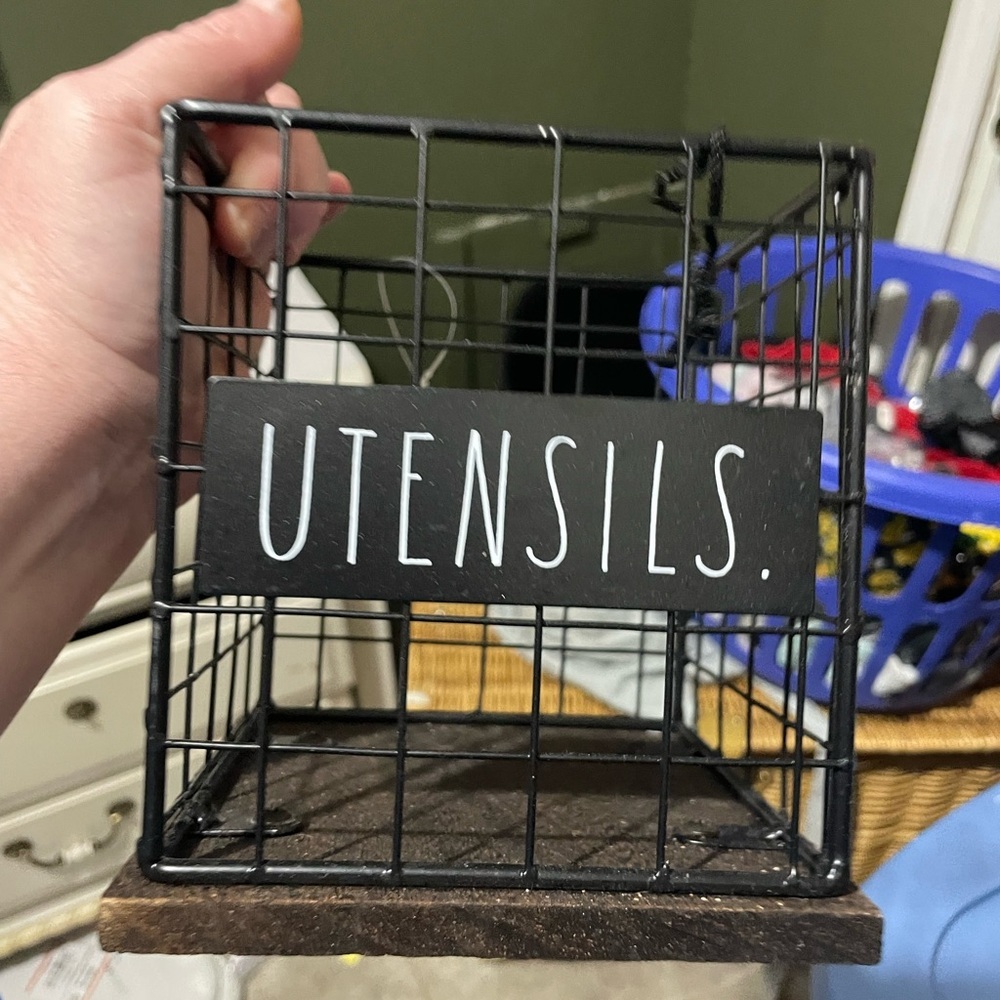 Black Wire Utensils basket